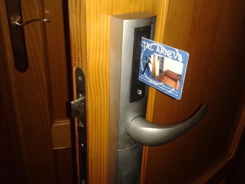 Hostal Arneva Orihuela المظهر الخارجي الصورة
